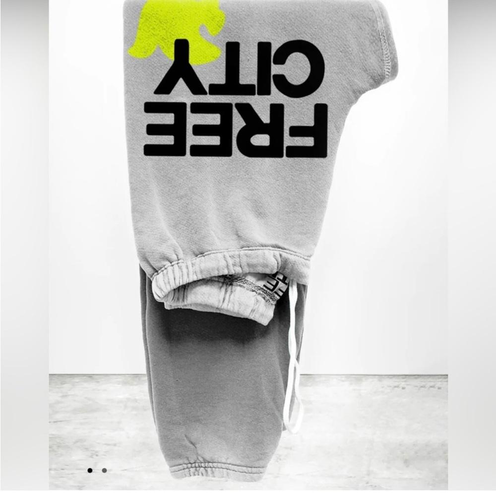 Free city sweats- Brand new
